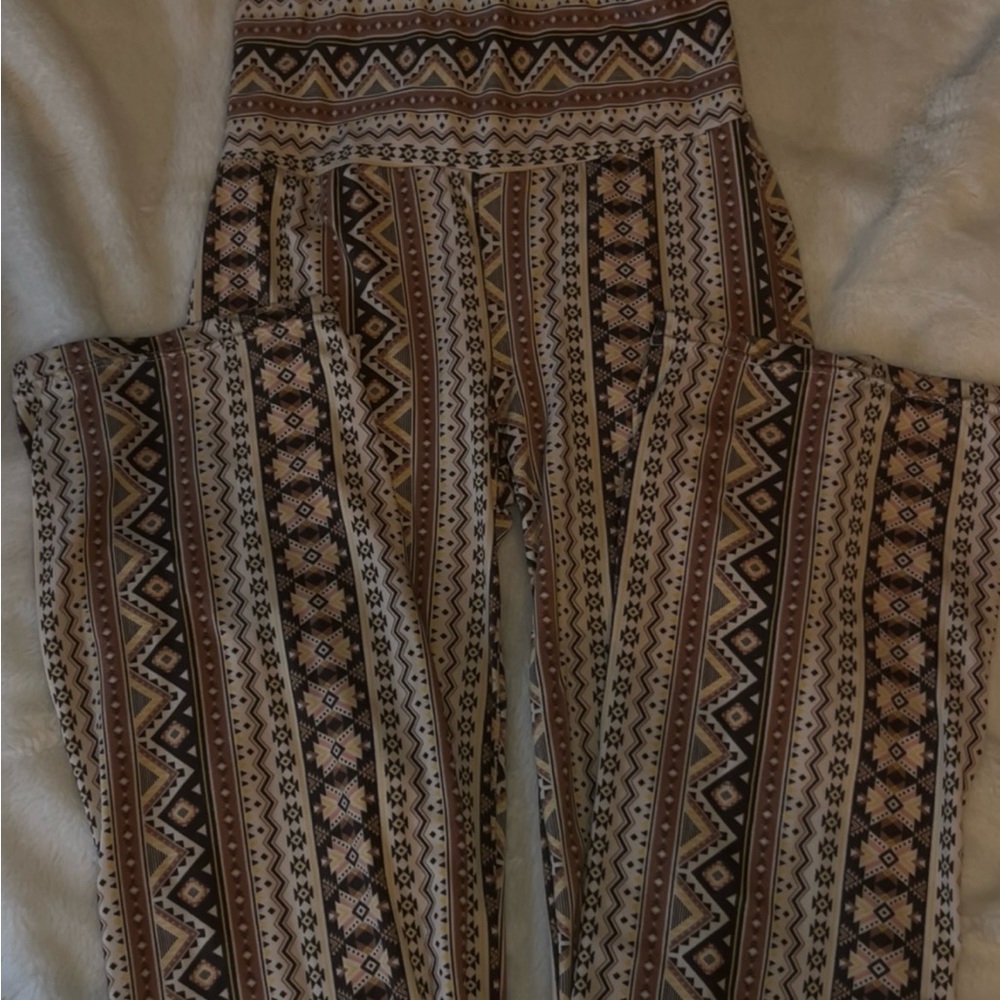 brown and cream patterned flared leggings